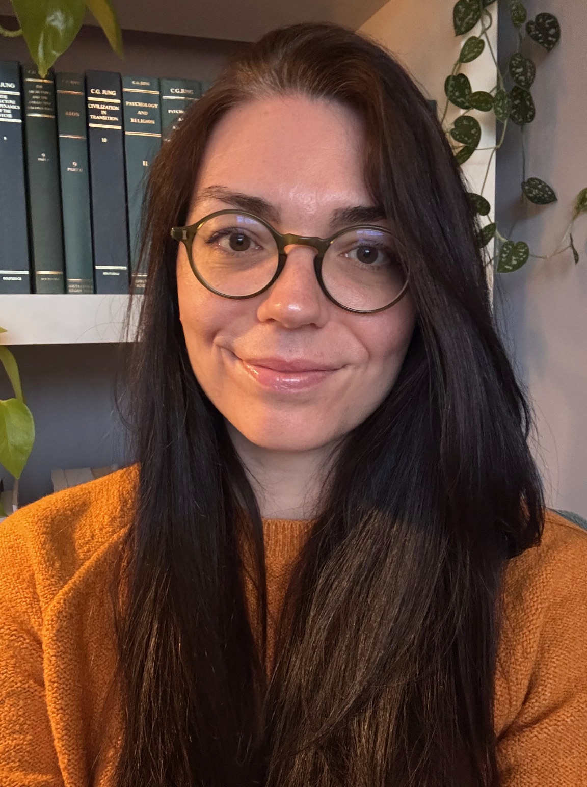 Danielle Berry, Jungian analyst and psychotherapist and analytical psychologist in Highgate, North London